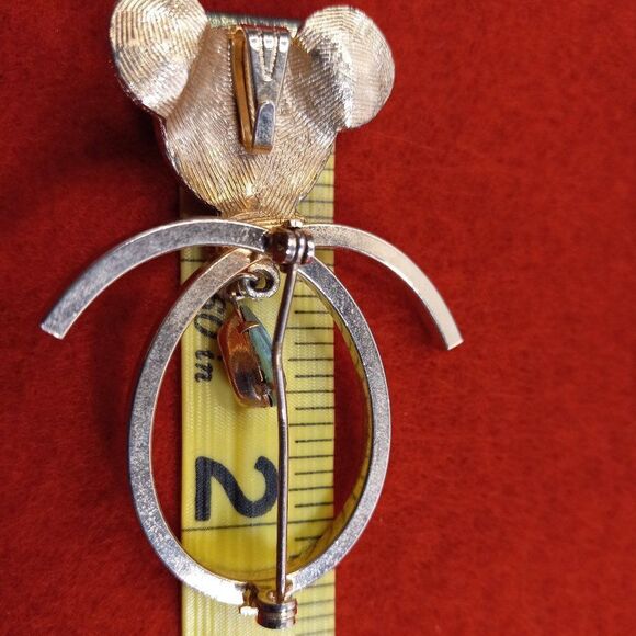 Vintage Green Eyed Bear Pendant/Brooch with Dangling Teardrop Gem - Picture 5 of 5